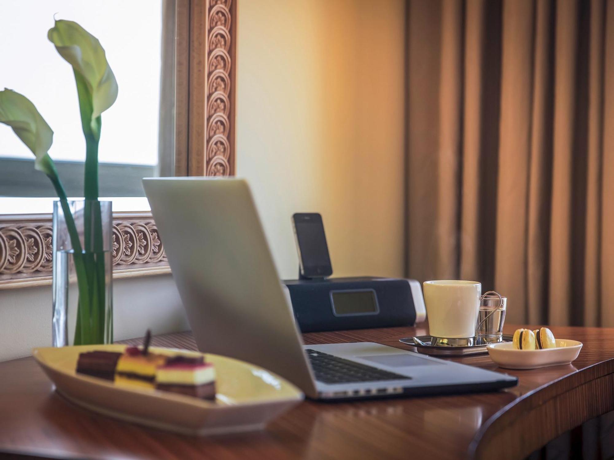 Moevenpick Hotel Doha Kültér fotó