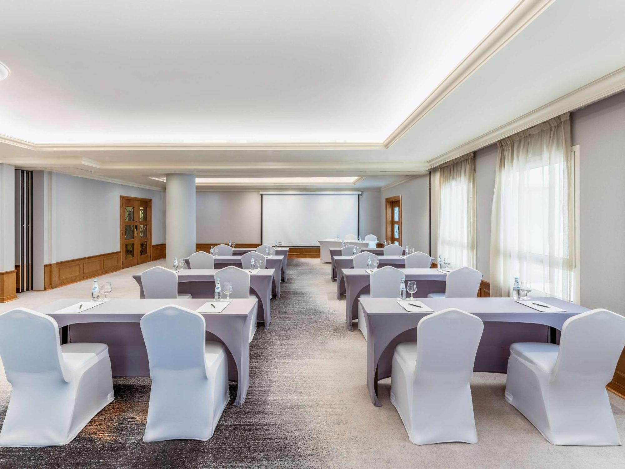 Moevenpick Hotel Doha Kültér fotó